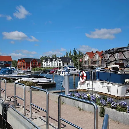 Hafenflair Am Plauer See, Plau Am